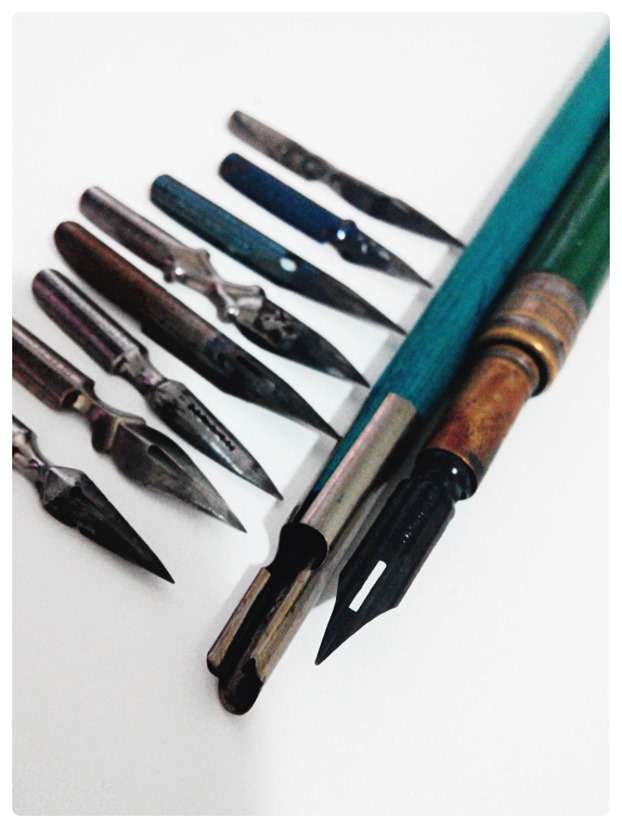 Vintage pen nibs