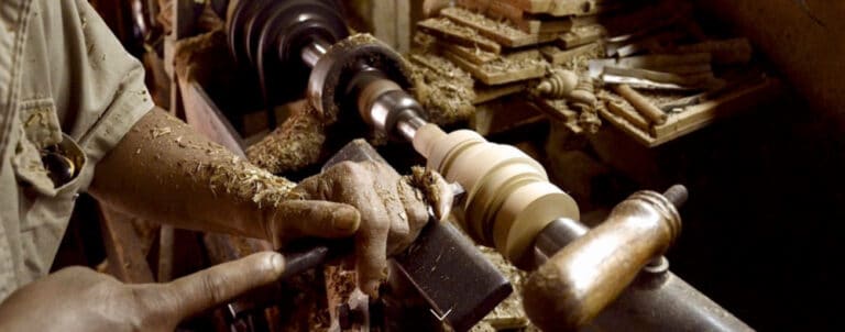 Tips on How to deal with suppliers (Carpenter) in Asia?